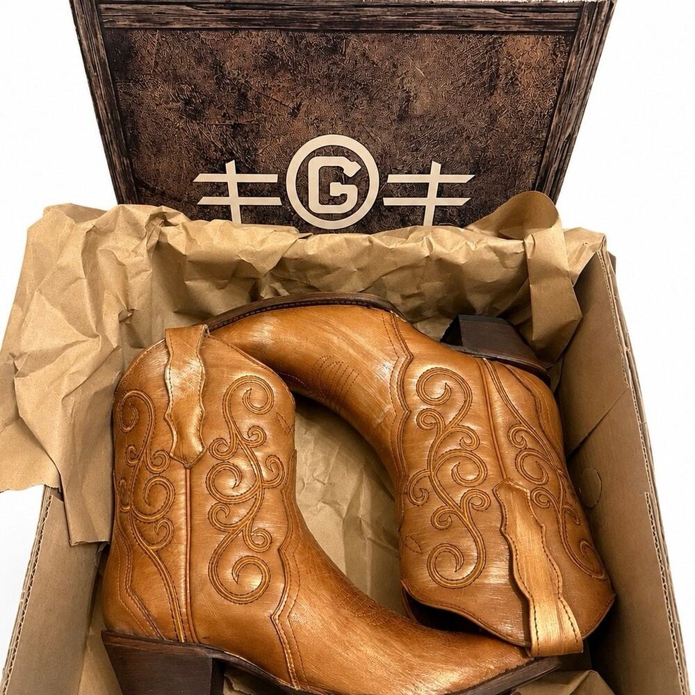 NIB Circle G Corral L6235 Women’s 8 Shedron Honey Brown Leather Ankle Boots NEW